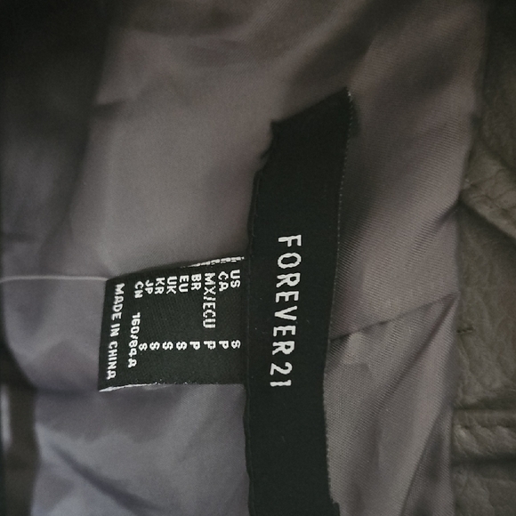 Forever 21 Gray Leather Motorcycle Jacket with Asymmetrical Zipper - Picture 4 of 6